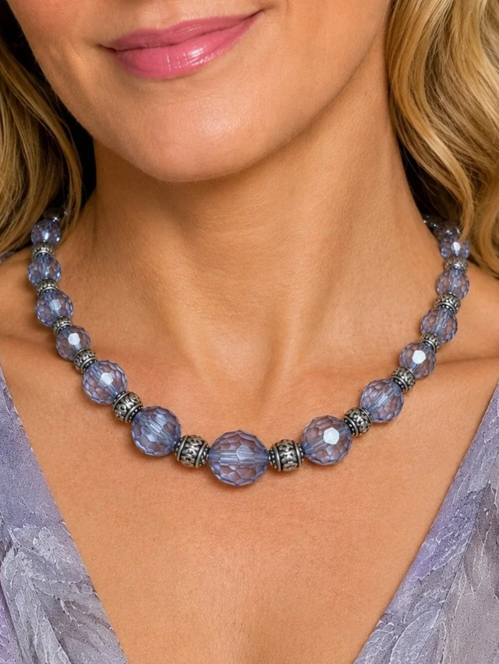 Grey Lavender Plastic Acrylic Lucite Faceted Bead Cut Beaded Vintage Necklace